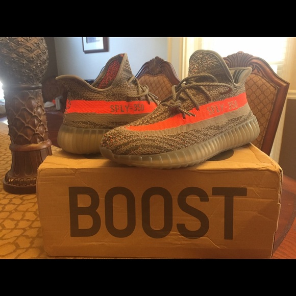 Yeezy 350 V2