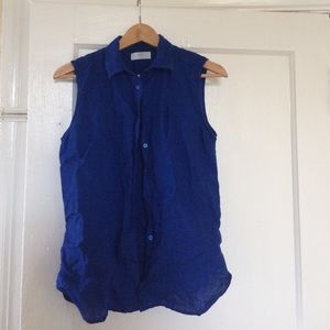 Sleeveless linen blue shirt