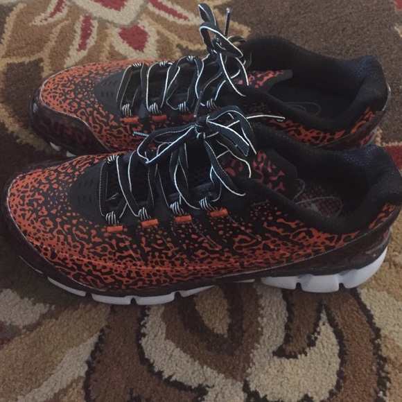 Brand new bombah turf shoes.  Size 9.5 in men's