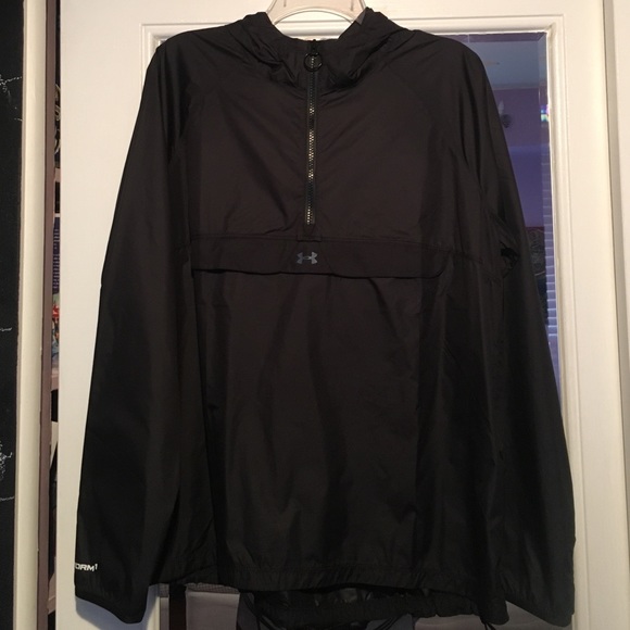 Underarmour windbreaker