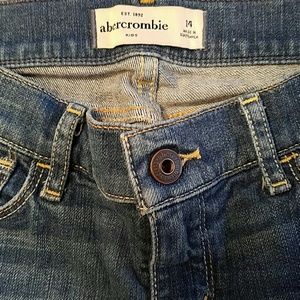 ABERCROMBIE & FITCH GIRLS JEANS SIZE 14