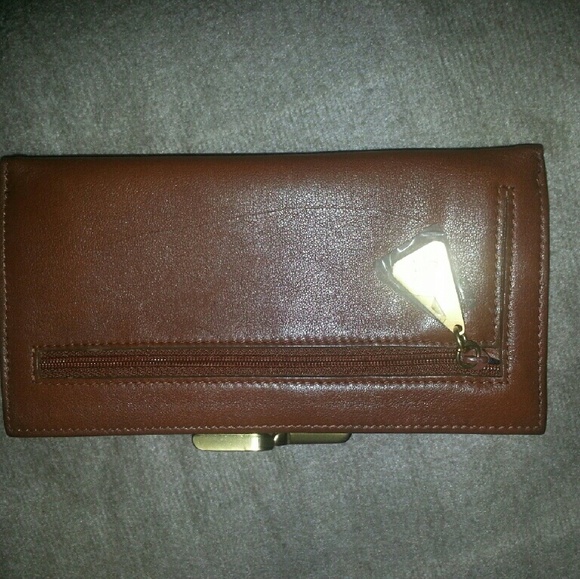 Sharif NWOT Brown Wallet. REDUCED