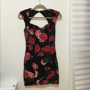 Red rose GUESS party dress