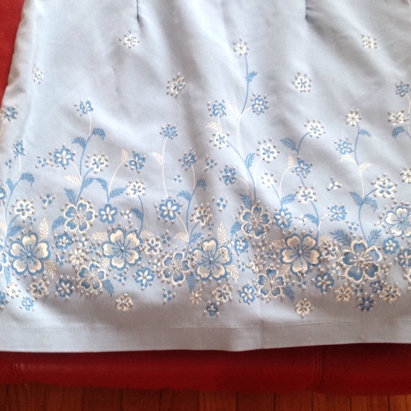 Weather Vane Dress🔵⚪️ - Picture 2 of 3