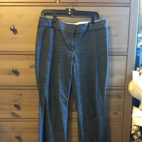SOLD // LOFT Julie 10P navy trousers - Picture 2 of 4