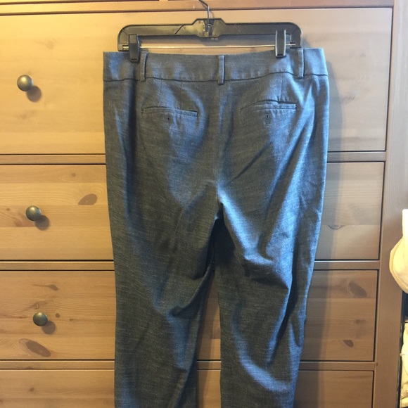 SOLD // LOFT Julie 10P navy trousers - Picture 3 of 4