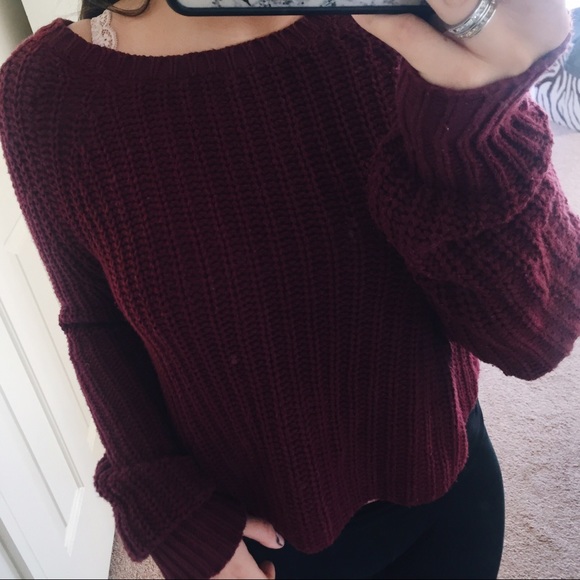 COZY MAROON SWEATER