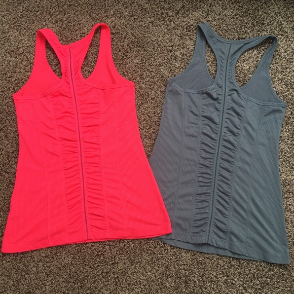 Yoga Tank Tops - Picture 2 of 3