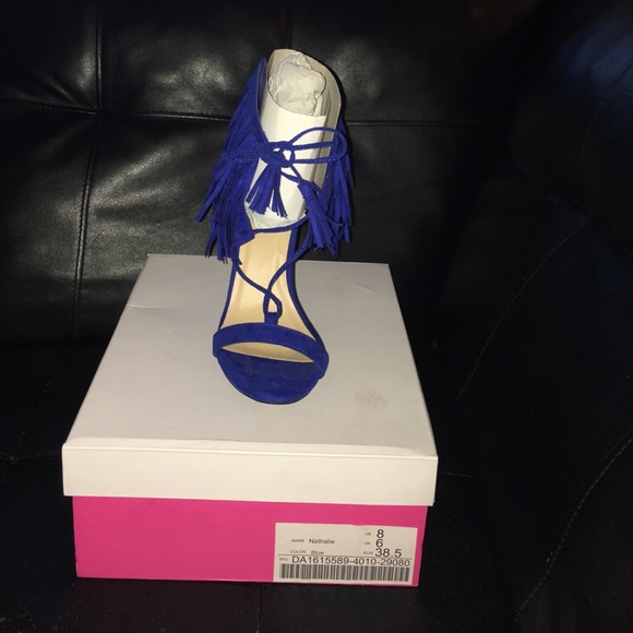 Shoes ❌SOLD❌ - Picture 2 of 4