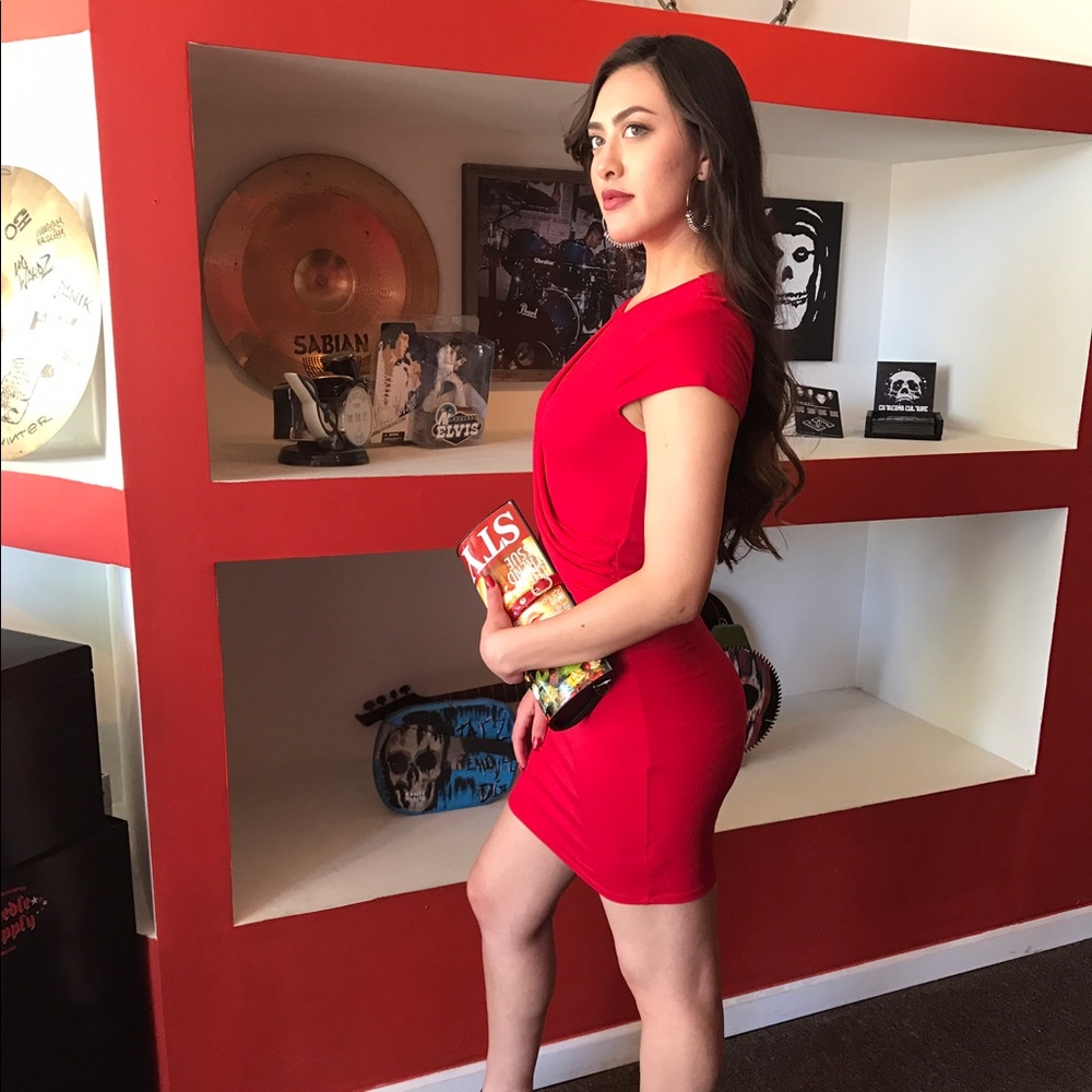 Red Mini Dress-LAST ONE-HOST PICK 🌟 - Picture 2 of 5