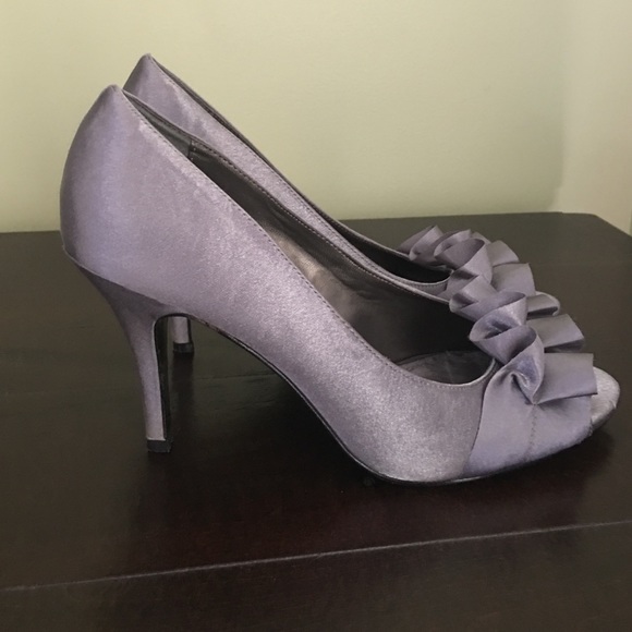 Nina silver/grey heel