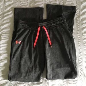 Under Armour Sweats - Breast cancer awareness