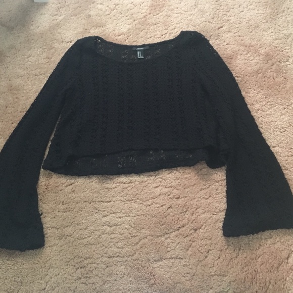 Forever 21 bell sleeved cropped sweater