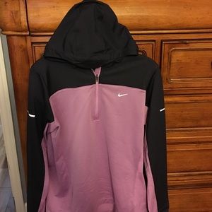 New w/o tags Nike Running Hooded Pullover