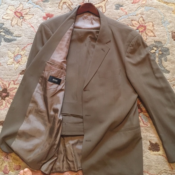 Hugo Boss suit 44/38R