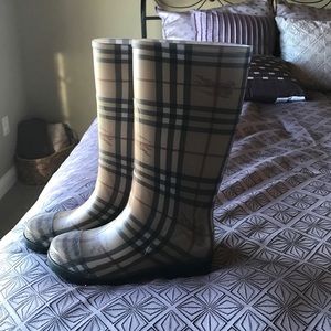 Authentic Burberry rain boots