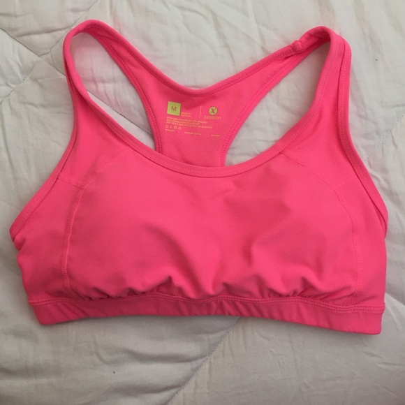 Never worn padded sports bra - Picture 1 of 2
