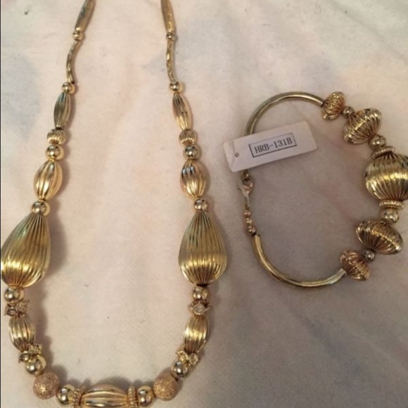 Chain and bracelet set