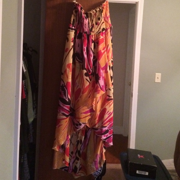 Strapless flowy dress