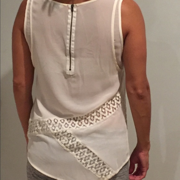 Guess sheer top with lace - Picture 2 of 2