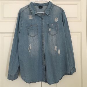 DISTRESSED JEAN BUTTON DOWN