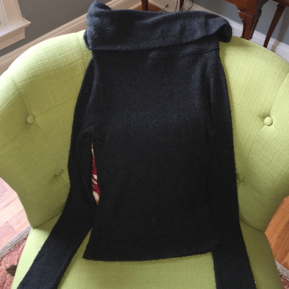 Grey sweater with thick dropped neck - Picture 1 of 1