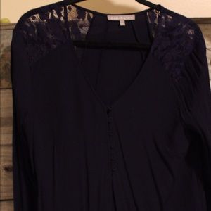 Large half button, blue, sheer top