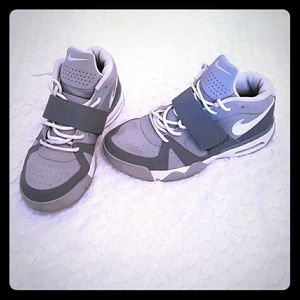 Nike Basketball shoes Boys size 6 (7.5 for a lady)