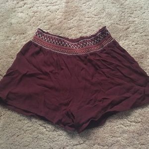 Maroon shorts with embroidered waistband
