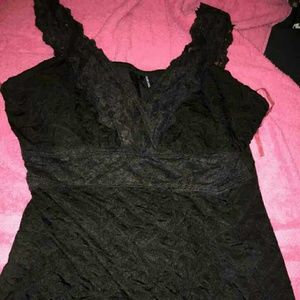 Maurices Size XL Black V-Neck Tank Top