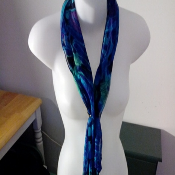 Sold bkayejune, in for extra scarf included - Picture 4 of 4