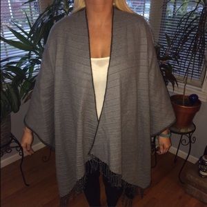 Nordstrom Reversible Shawl/Cape Black & grey NWOT