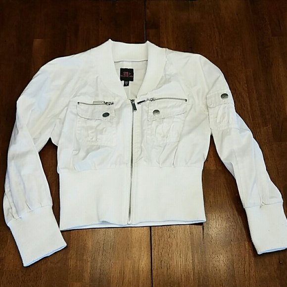 BeBe Mike white short jacket.