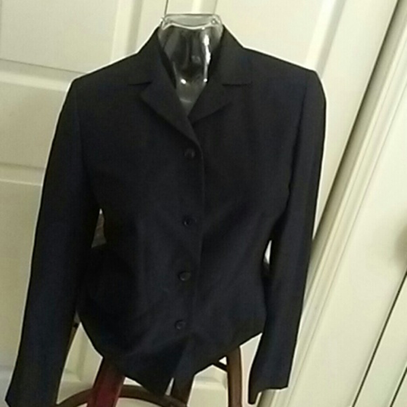 Navy blue light material blazer