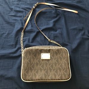 Michael Korea purse