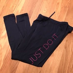 NIKE Therma fit pants.No flaws.Super warm + comfy