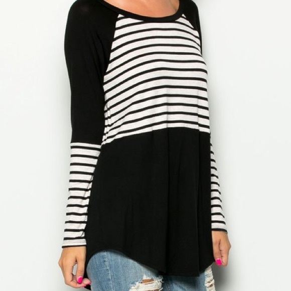 🆕 Black and off-white long sleeve tank - Picture 2 of 2