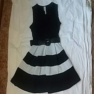 Pretty black and white a line dress