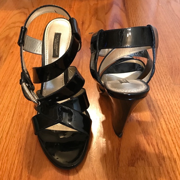 Dolce & Gabbana Black Patent Leather Thick Heels - Picture 3 of 4