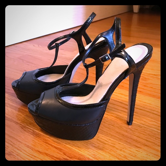Aldo Shoes - 🆕 Aldo Black Heels Gorgeous Never Worn