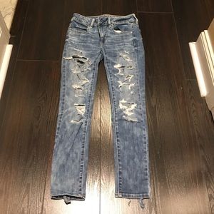 American Eagle destroyed denim ankle jeans
