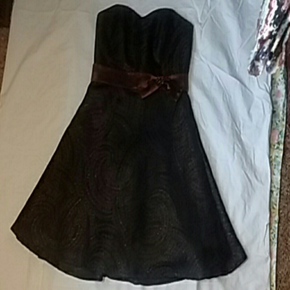 Beautiful brown Paisley print dress. Davids Bridal