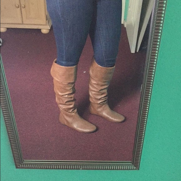 Cute long boots 😊