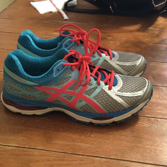 WOMEN'S GEL-CUMULUS 17 RUNNING SHOE