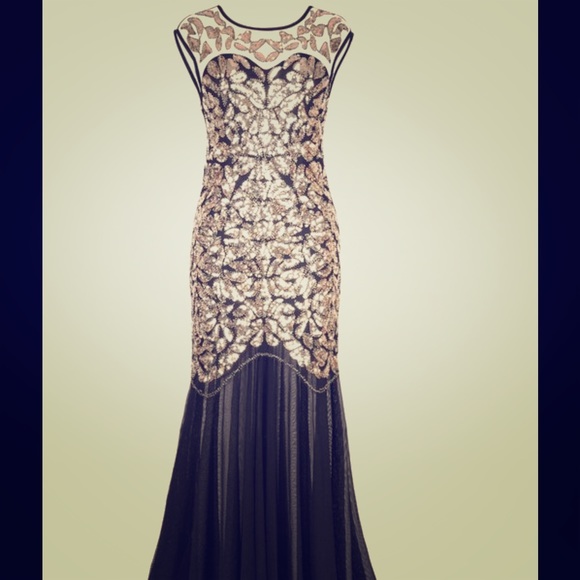 Gorgeous Gown! Perfect Holiday Events