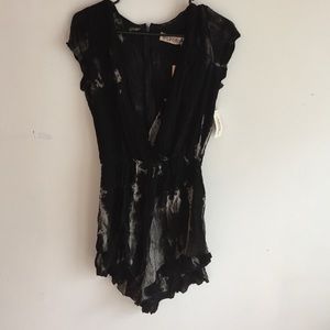Brand New Forever 21 Black Romper Size M