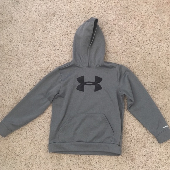 FINAL SALE YOUTH UNDER ARMOUR HOODIE!