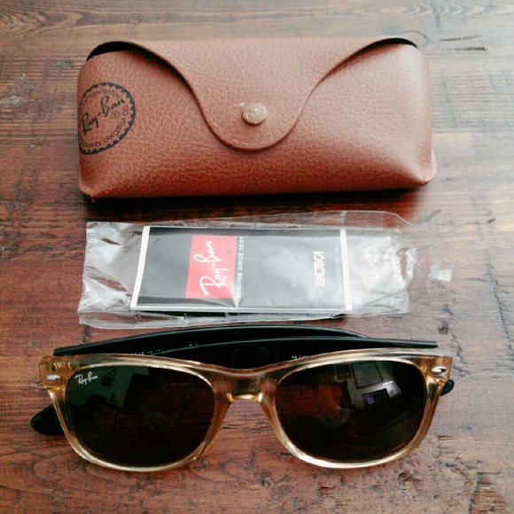 Ray-Ban sunglasses just like a new sunglasses