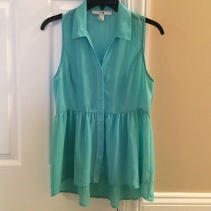 XXI Hi-Lo button down blouse