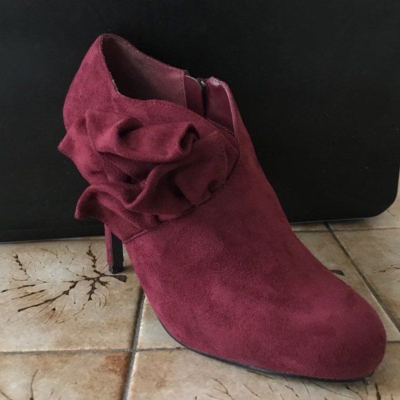 Call it Spring Booties - Picture 2 of 4
